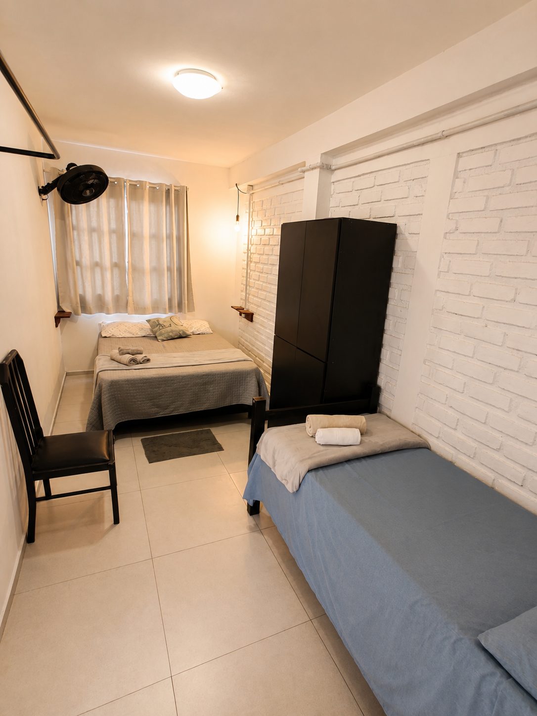 Quarto 103 — cama de casal e solteiro, alternativa econômica